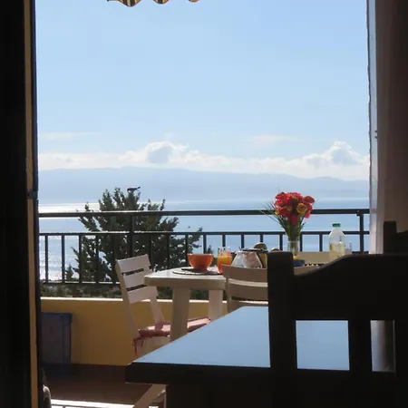 D2: 2 Pieces Avec Terrasse Vue Panoramique Mer *